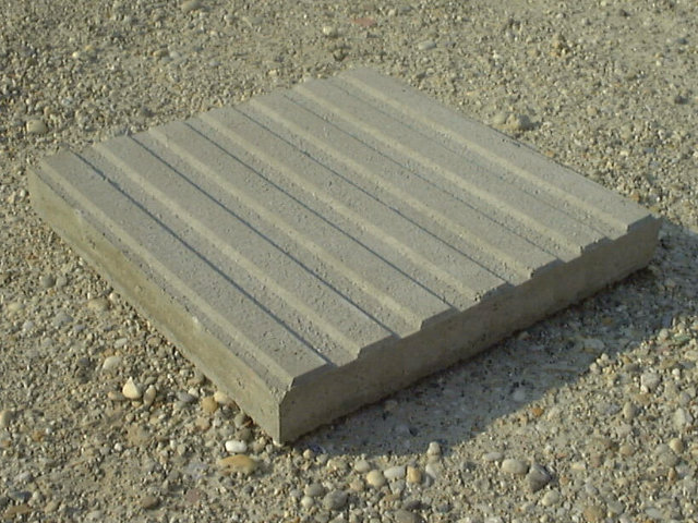 Blindenleitstein Streifen 40x40x8 Grau